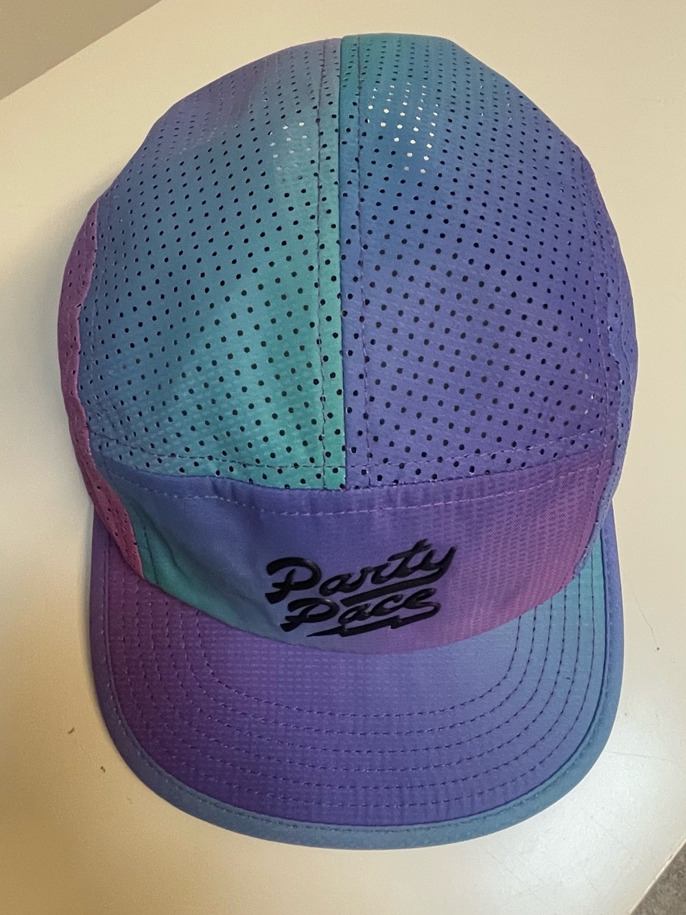 “Party Pace” Rnnr Pacer Hat - Purple and Teal - Picture 3 of 9